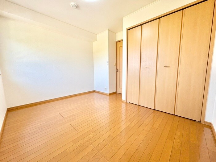 物件内観写真18　(居室)