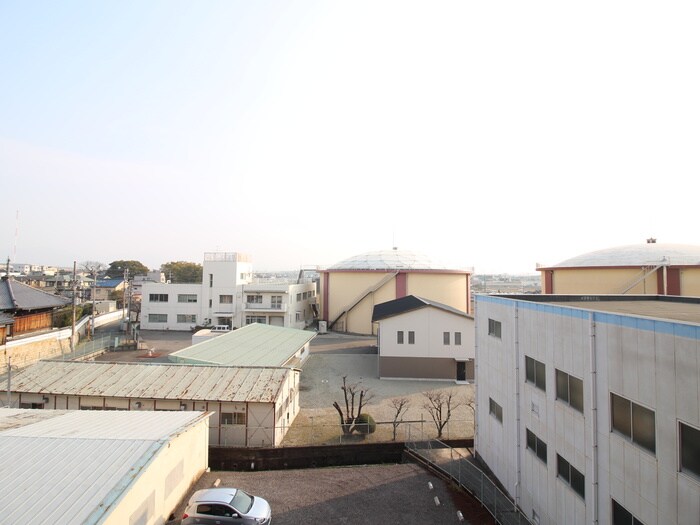 物件内観写真22　(室内からの展望)