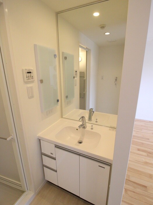 物件内観写真12　(洗面)