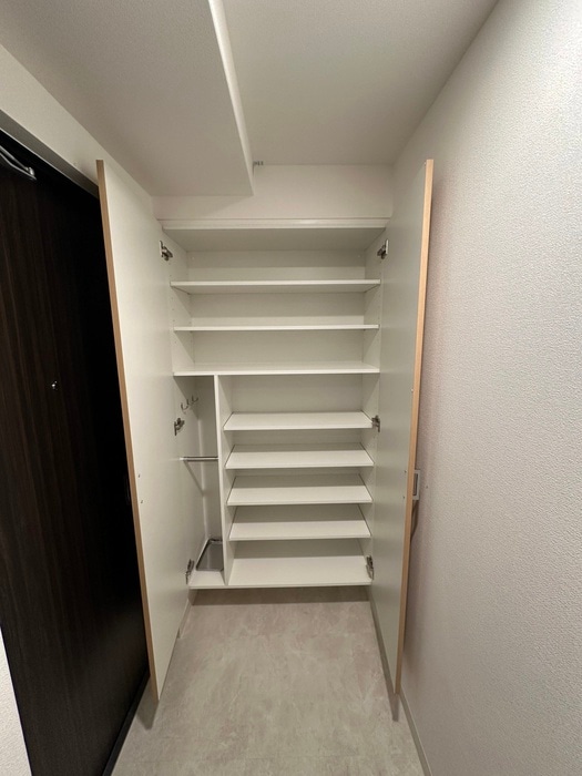 物件内観写真14　(靴箱)