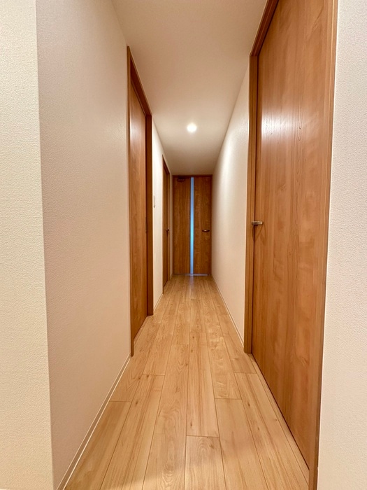 物件内観写真16　(廊下)