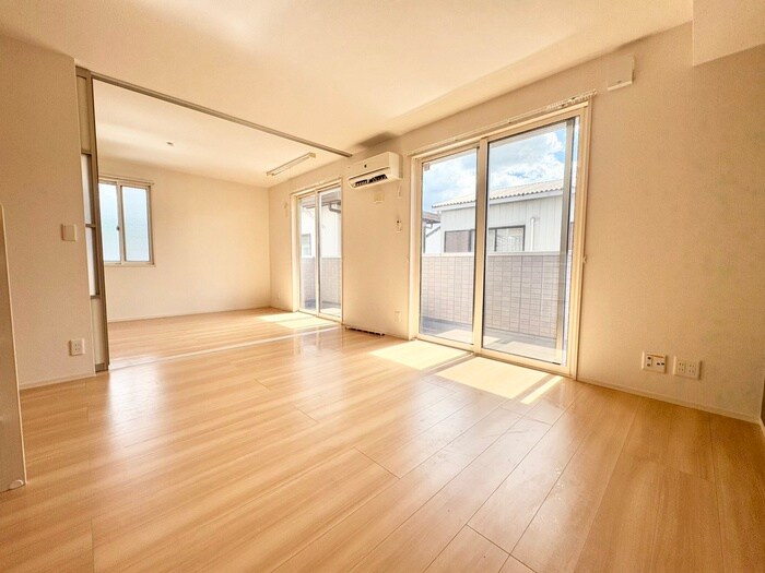 物件内観写真7　(居室)