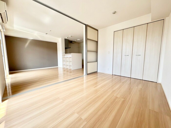 物件内観写真16　(居室)