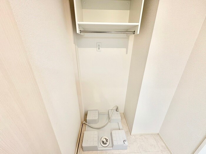 物件内観写真18　(洗濯機置場)