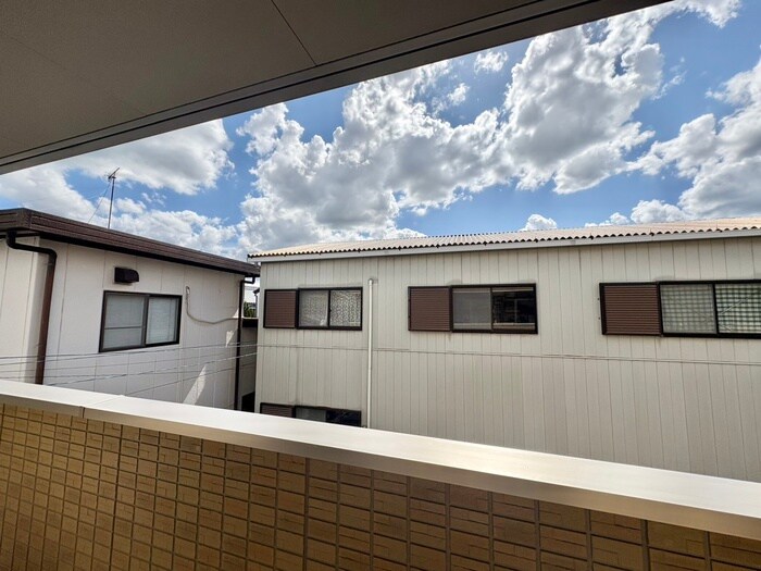 物件内観写真20　(室内からの展望)