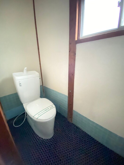 物件内観写真12　(トイレ)