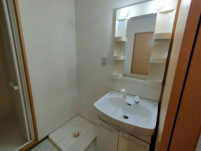 物件内観写真12　(洗面)