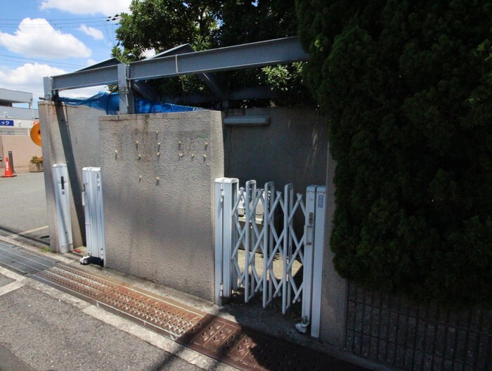 物件外観写真6　(建物設備)