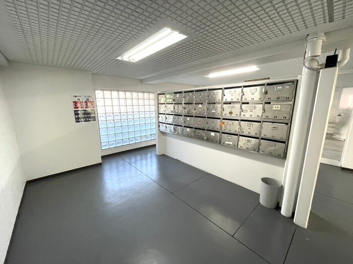 物件外観写真4　(建物設備)