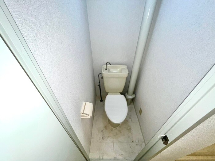 物件内観写真11　(トイレ)