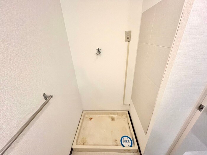 物件内観写真19　(洗濯機置場)