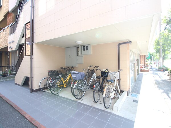 駐輪場