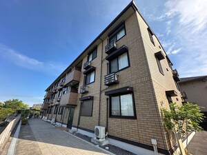 セジュール一里塚外観写真