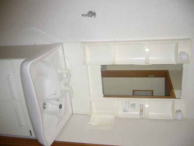 物件内観写真9　(洗面)