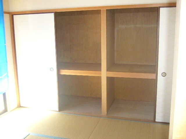 物件内観写真13　(収納)