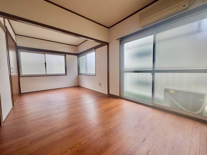 物件内観写真4　(居室)