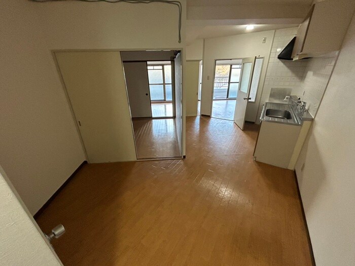 物件内観写真7　(居室)