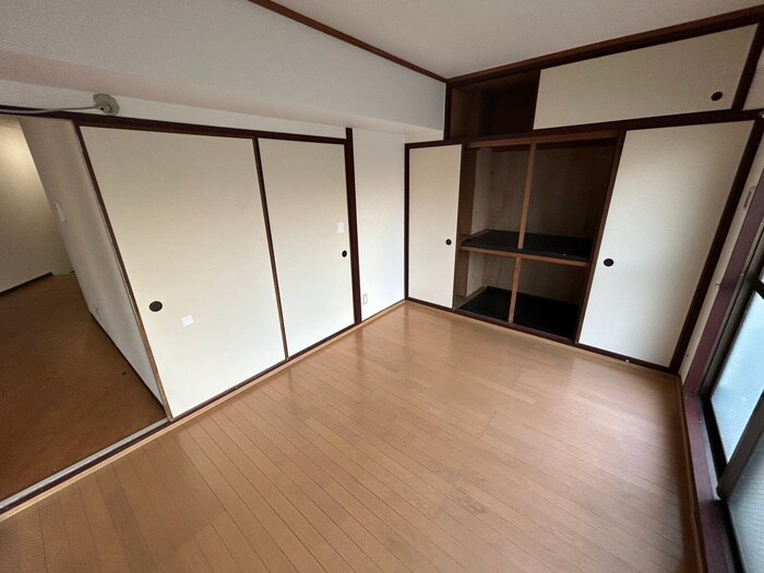 物件内観写真10　(廊下)