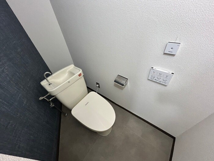 物件内観写真13　(トイレ)