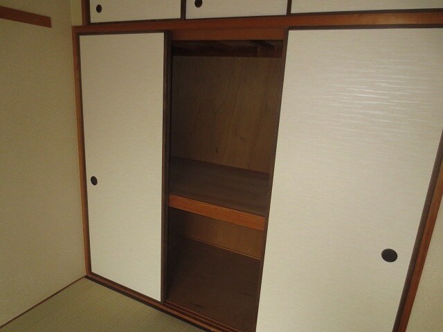 物件内観写真16　(収納)