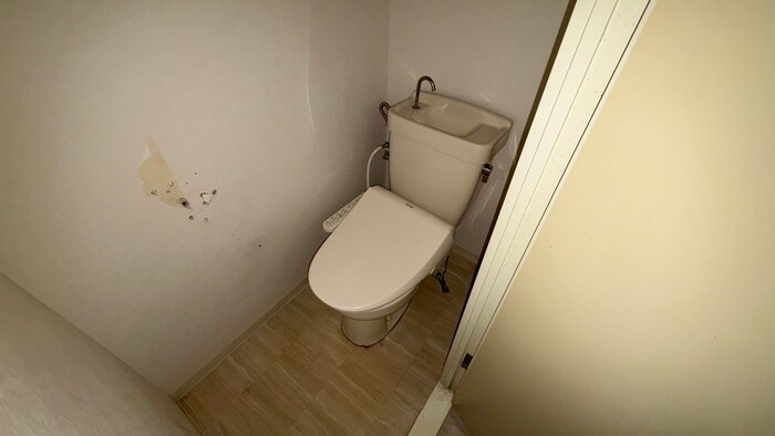 物件内観写真16　(トイレ)