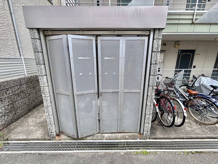 物件外観写真4　(建物設備)