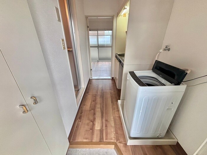 物件内観写真17　(玄関)