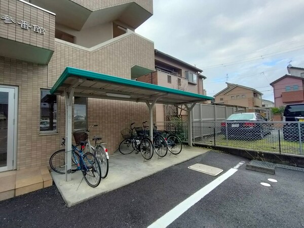 駐輪場