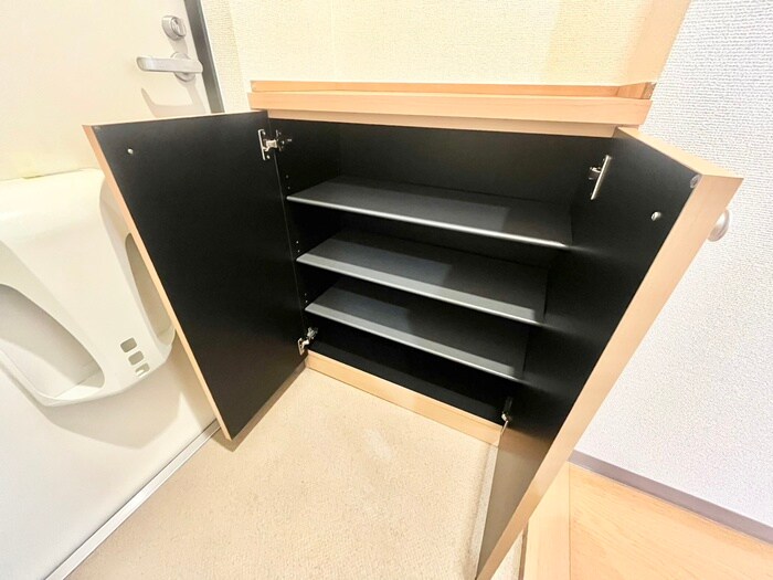 物件内観写真17　(靴箱)