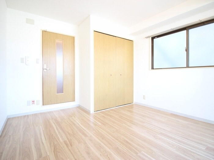 物件内観写真7　(居室)