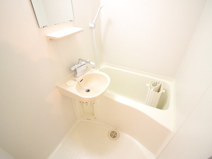 物件内観写真12　(バス／シャワールーム等)