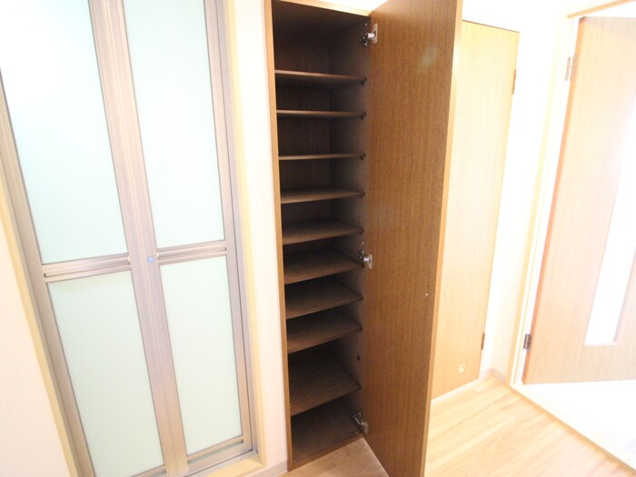 物件内観写真18　(室内からの展望)