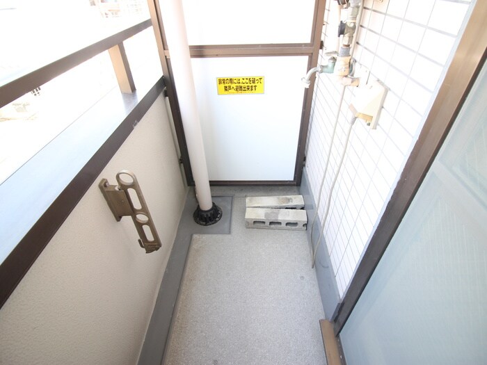 物件内観写真19　(洗濯機置場)