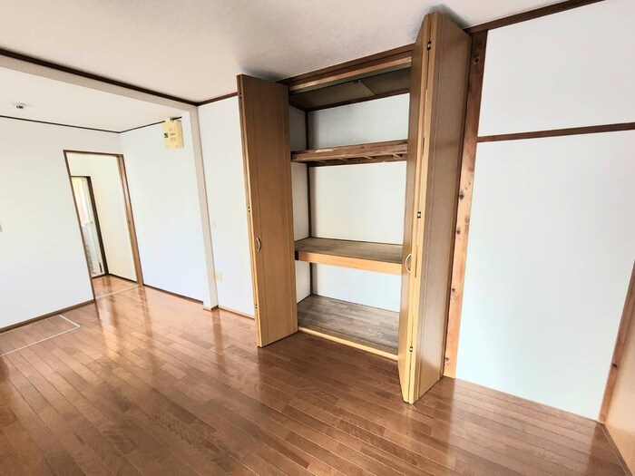 物件内観写真10　(収納)