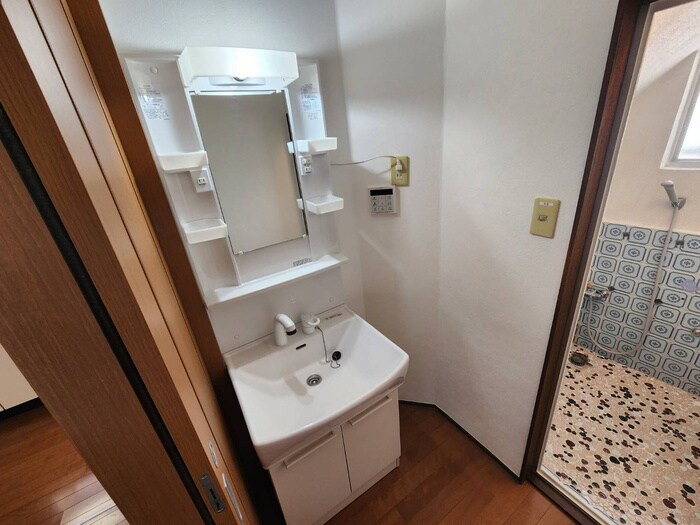 物件内観写真12　(洗面)