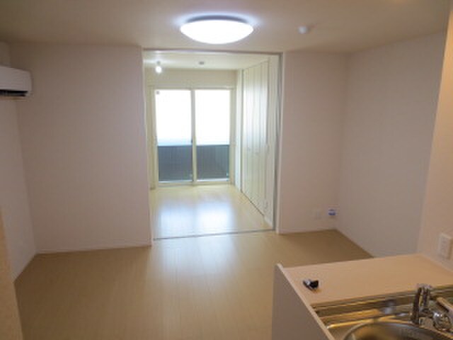 物件内観写真16　(居室)