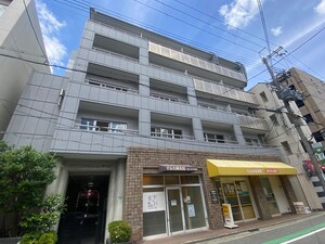 エストゥディオ甲子園口外観写真