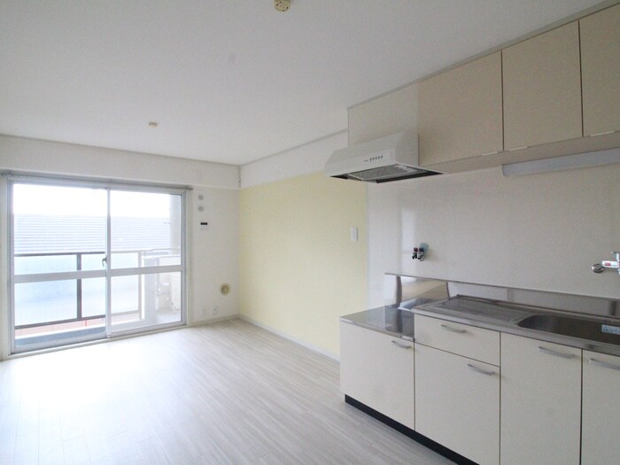 物件内観写真8　(居室)