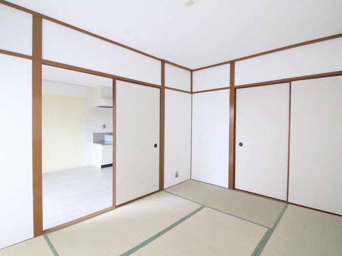 物件内観写真13　(居室)