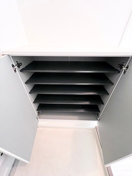 物件内観写真18　(靴箱)