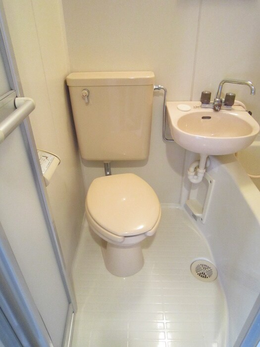 物件内観写真6　(トイレ)