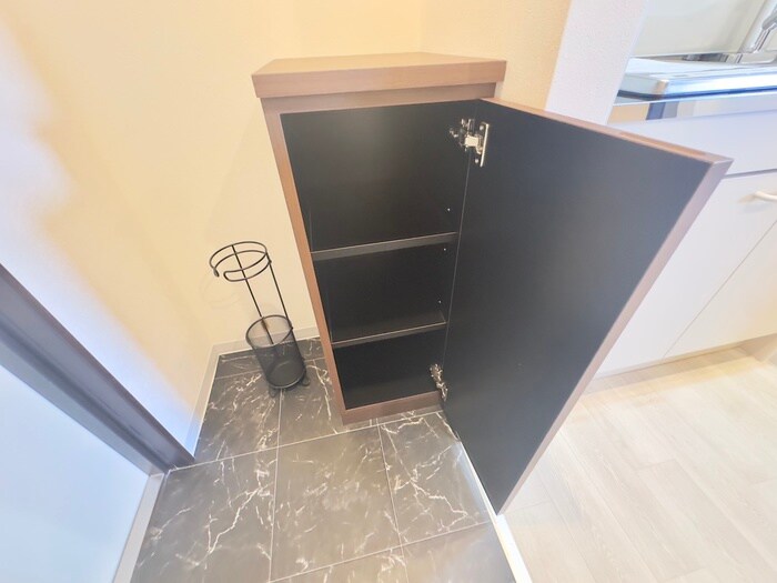 物件内観写真18　(靴箱)