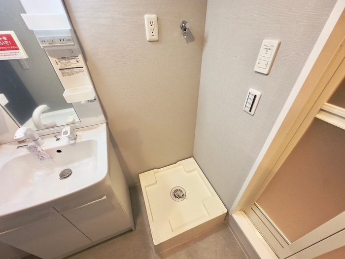 物件内観写真20　(洗濯機置場)