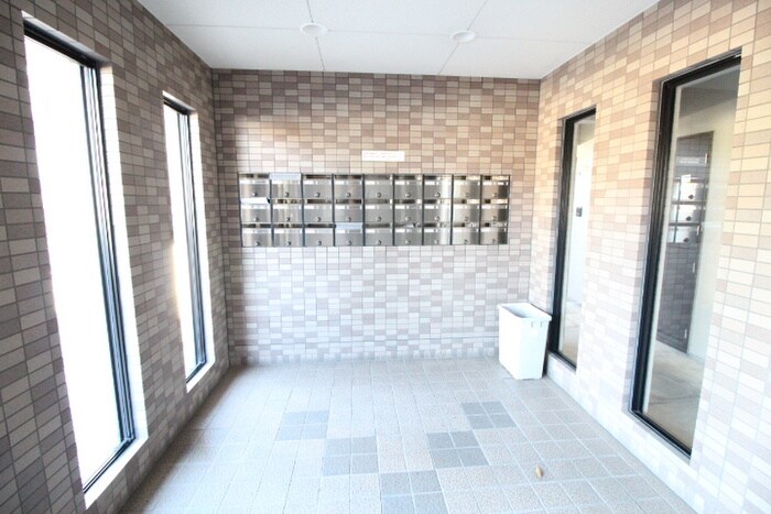 物件外観写真6　(建物設備)