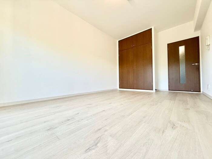 物件内観写真15　(居室)