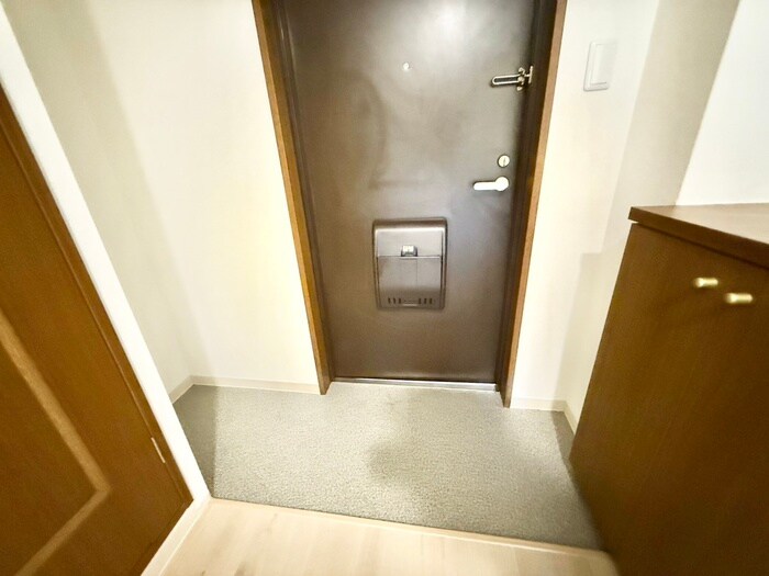 物件内観写真20　(玄関)