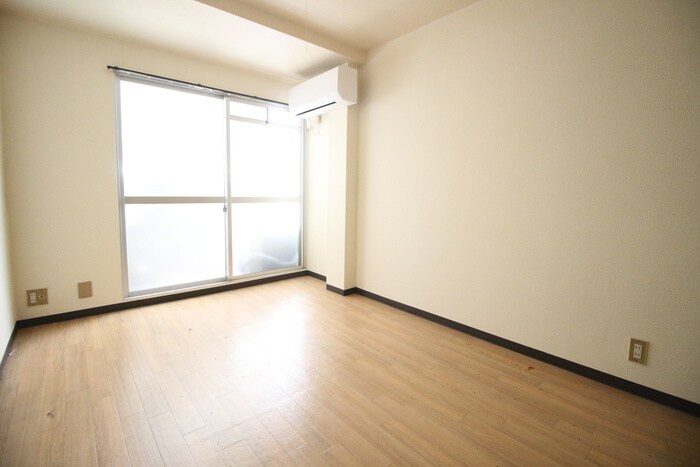 物件内観写真11　(居室)