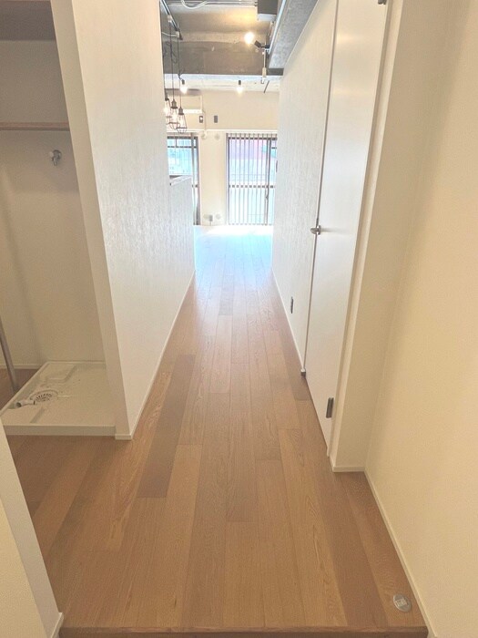 物件内観写真13　(廊下)