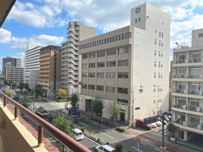 物件内観写真18　(室内からの展望)