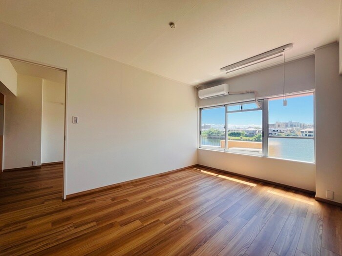 物件内観写真21　(居室)